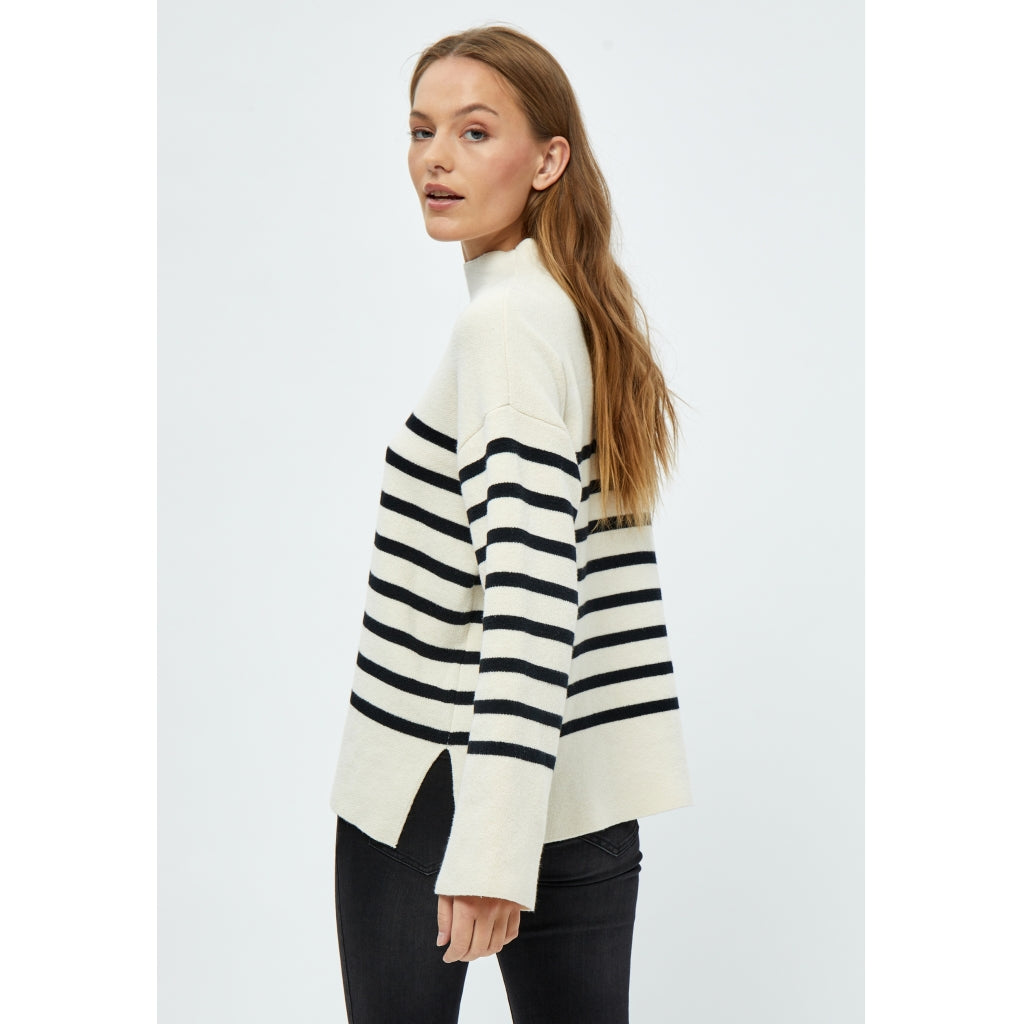 Pullower Desires DSEva GRS High Neck