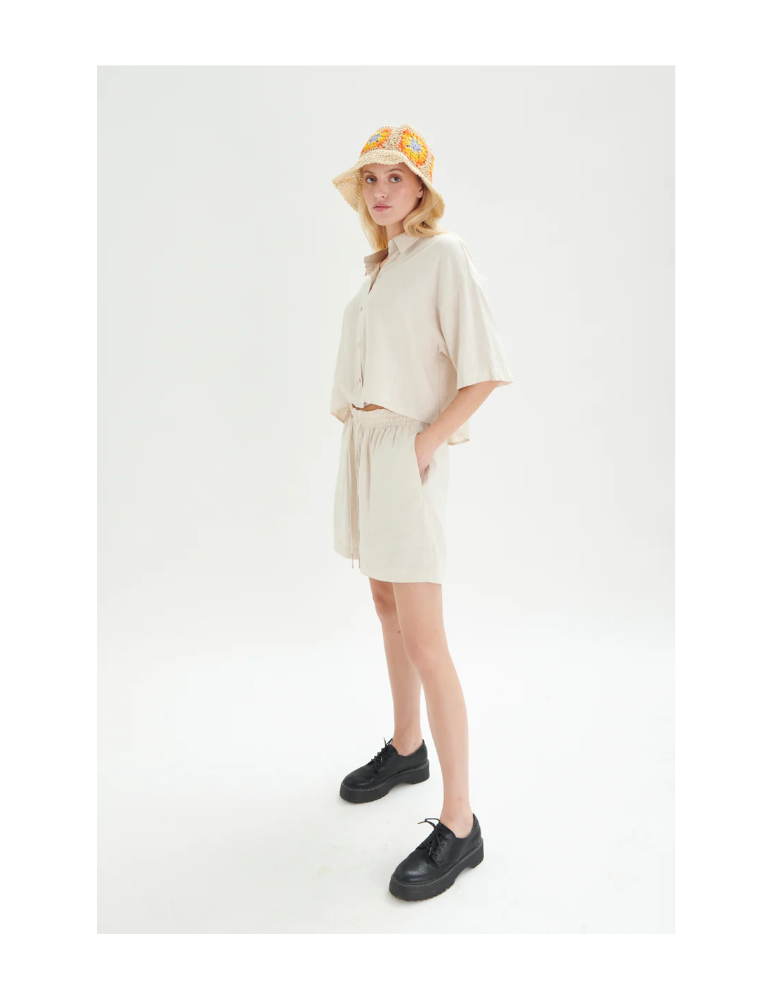 Short Beige 24 Colours