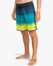 Carica l&#39;immagine nel visualizzatore di Gallery, Boardshort Billabong 73 Fade Pro 19&#39;&#39;