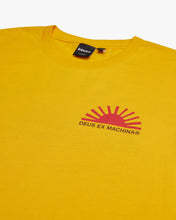 Carica l&#39;immagine nel visualizzatore di Gallery, T-shirt Deus Sunflare Tee