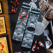 Carica l&#39;immagine nel visualizzatore di Gallery, Calzini American Socks Born Dead